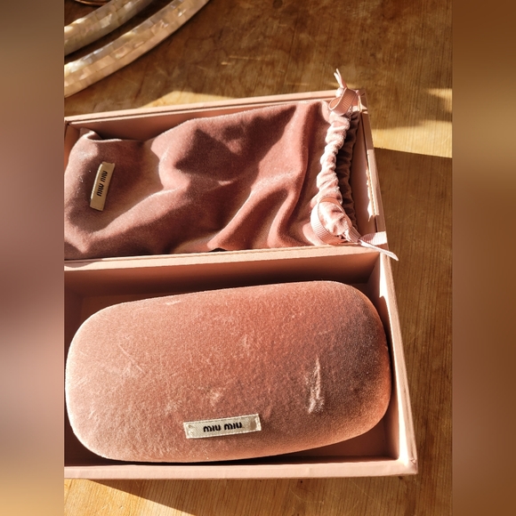 MIU MIU Sunglasses with Charms NIB - Picture 2 of 5